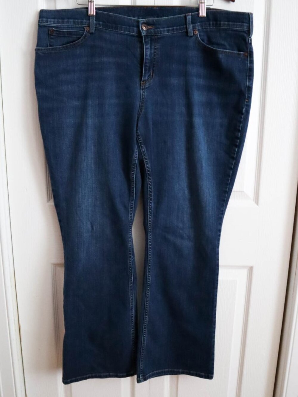 Duluth Trading Co. Women's Plus Daily Denim Bootcut Jeans Sz 20W x 31" Dark Wash